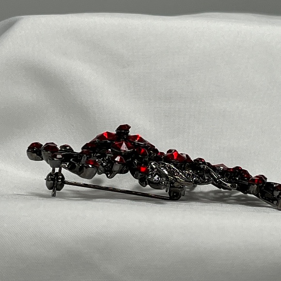 Vintage Ravoli Red Rhinestone Brooch.  3.5” - Picture 11 of 12
